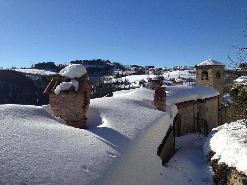 Dimora Storico Romantica Il Sole E La Luna Cerretto Langhe Dış mekan fotoğraf